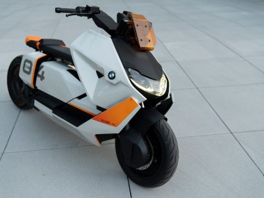 BMW Motorrad Definition CE 04概念车全球首发